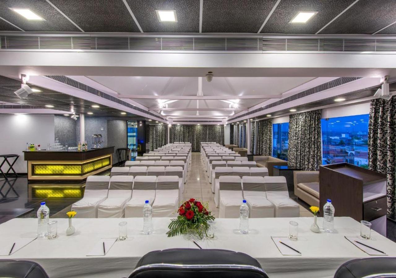 Hotel Park Regent Jaipur Ngoại thất bức ảnh